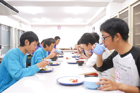365日提供される食事
